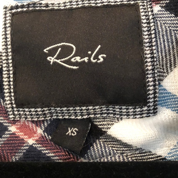 Rails XS top mint condition - Picture 2 of 2